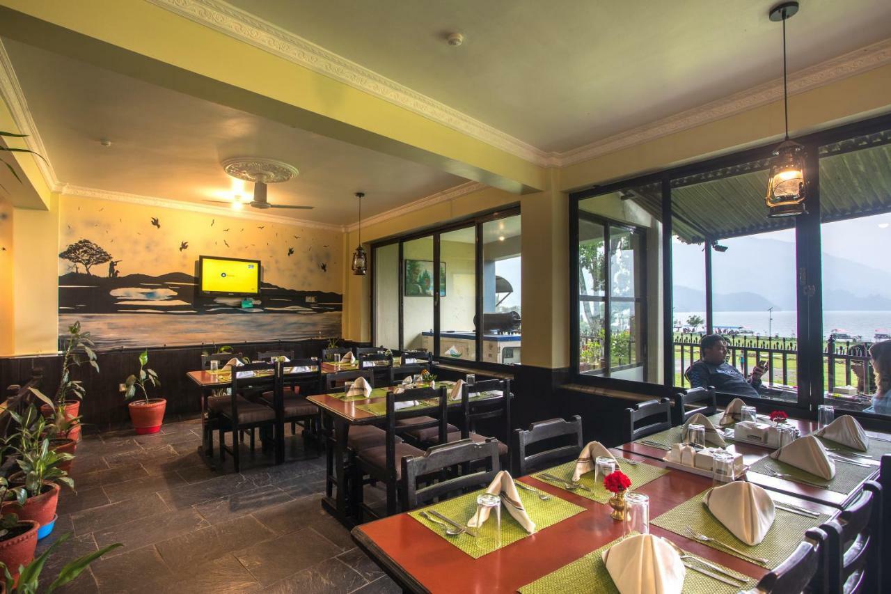 Hotel Peace Plaza Pokhara Exterior foto