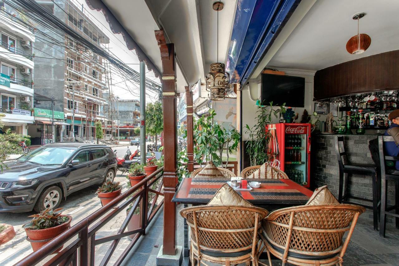 Hotel Peace Plaza Pokhara Exterior foto